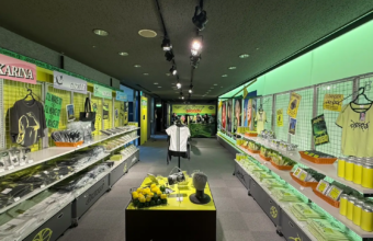 [aespa WEEK - MAKE IT LEMONADE] in TOKYO 会場内のグッズディスプレイ（ラフォーレミュージアム原宿）