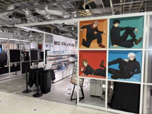 アニメ『呪術廻戦』5周年 POP UP SHOP -closed space-の会場展示（渋谷PARCO POPUP SPACE CORE）