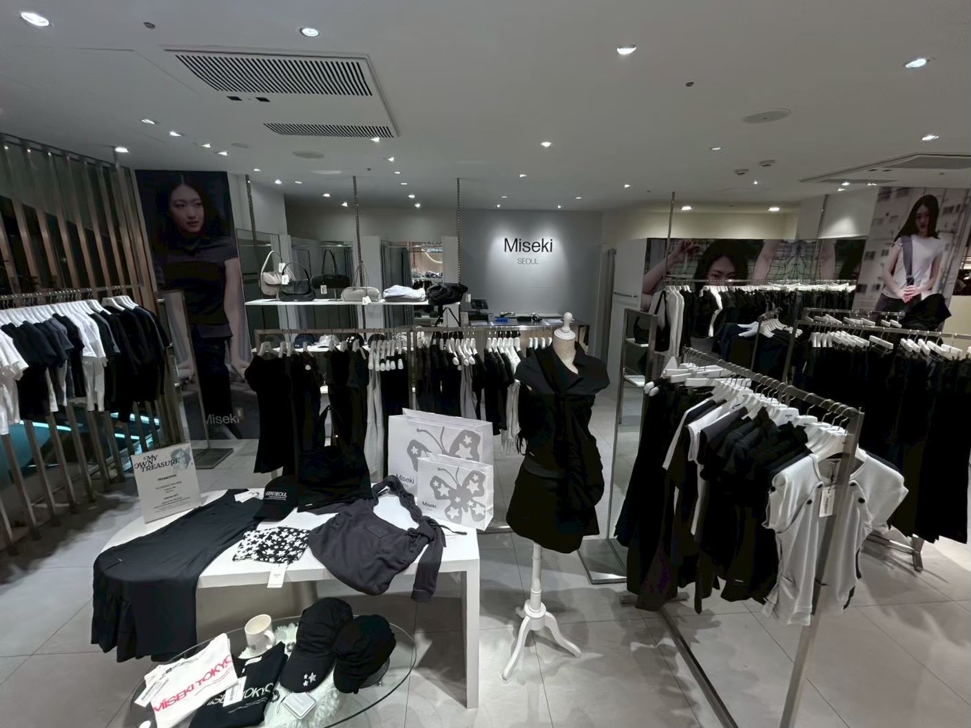 Miseki seoulの店内ディスプレイと商品展示（SHIBUYA109渋谷店 SHINSEGAE HYPER GROUND）