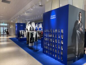STUDIO TOMBOY in SHIBUYA TOKYOの店舗ディスプレイ（渋谷スクランブルスクエア ポップアップスペース Space2）